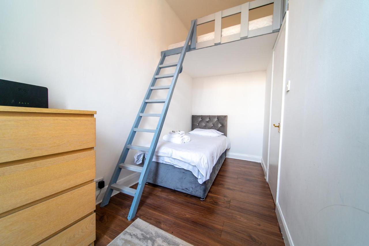 Spacious 2 Bedroom Apartment In Downtown Londra Exterior foto