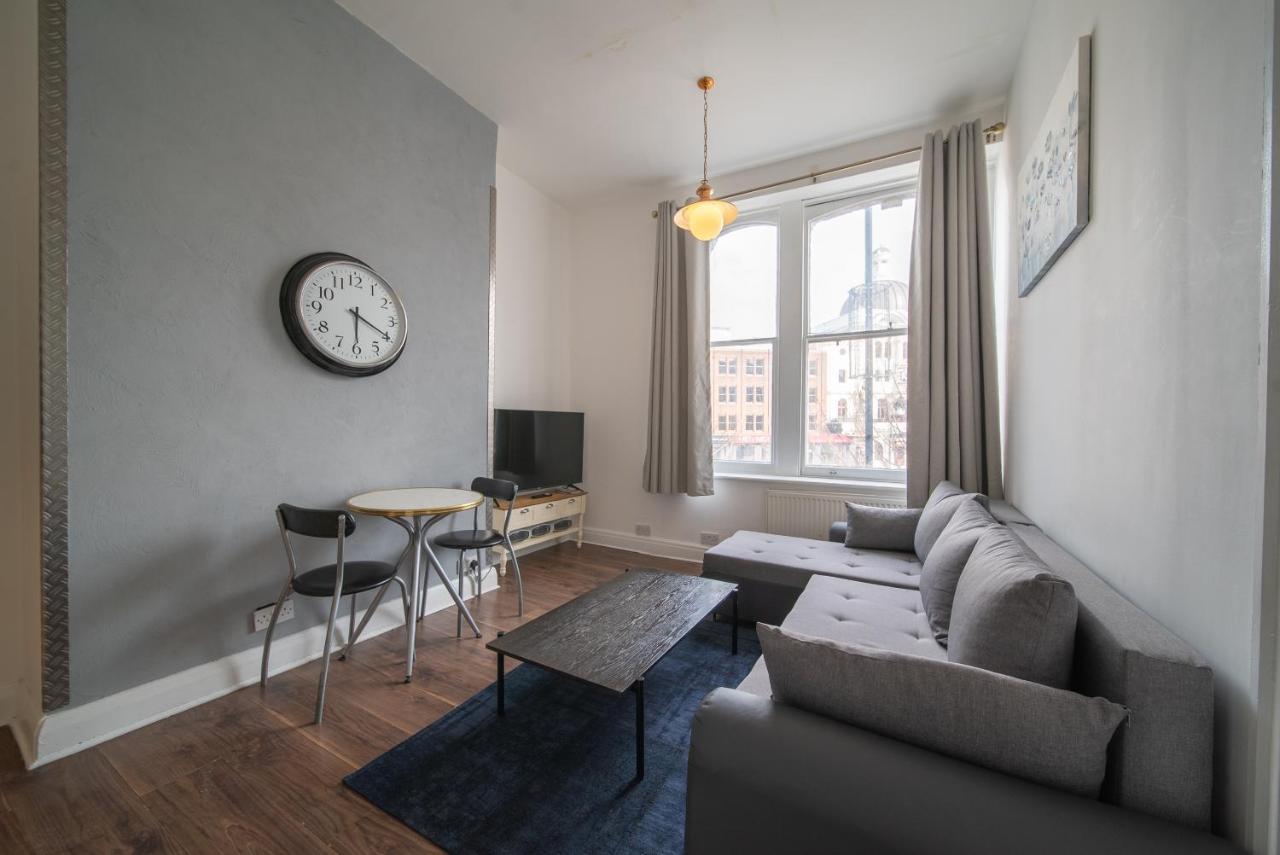 Spacious 2 Bedroom Apartment In Downtown Londra Exterior foto